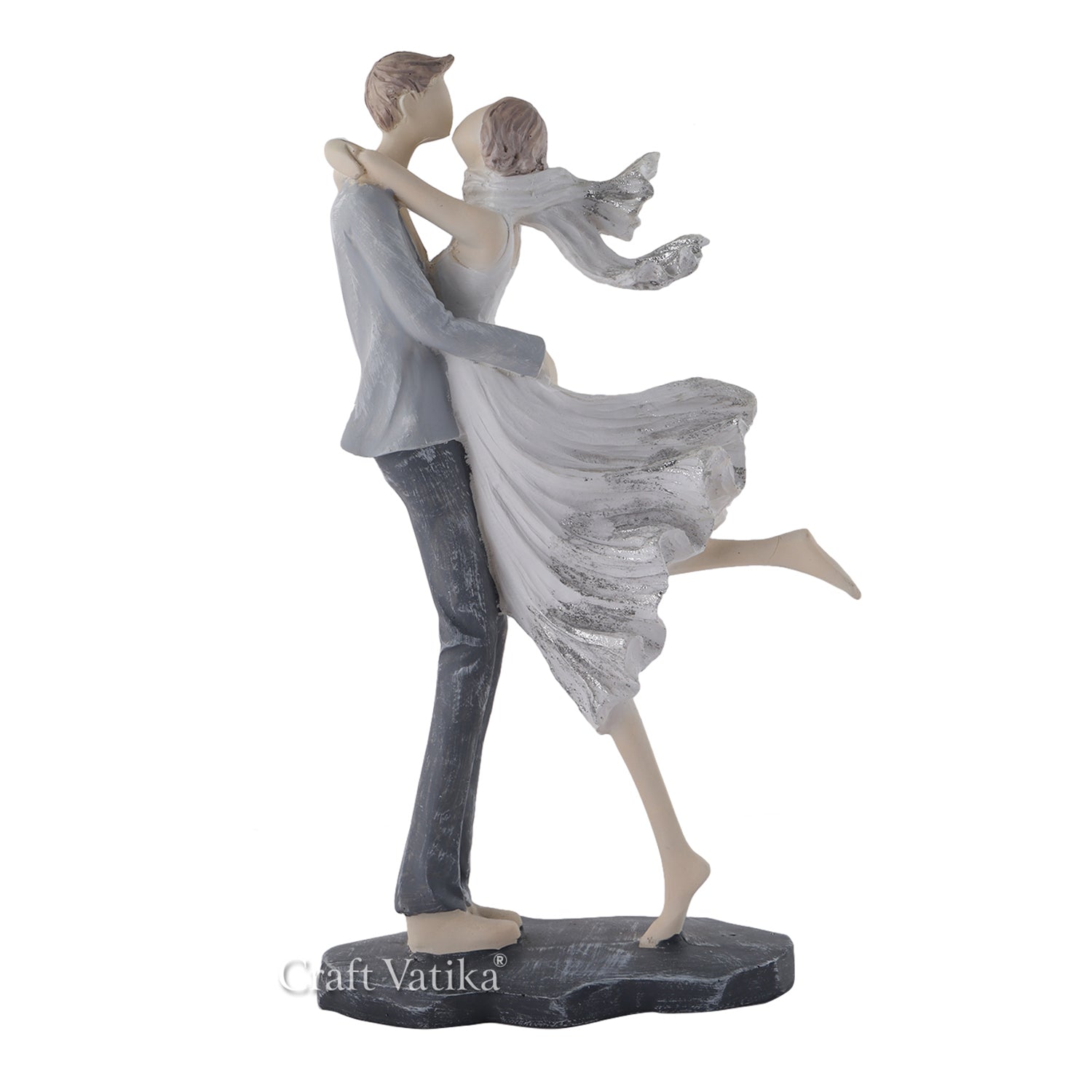 Romantic Love Couple Resin Decorative Showpiece