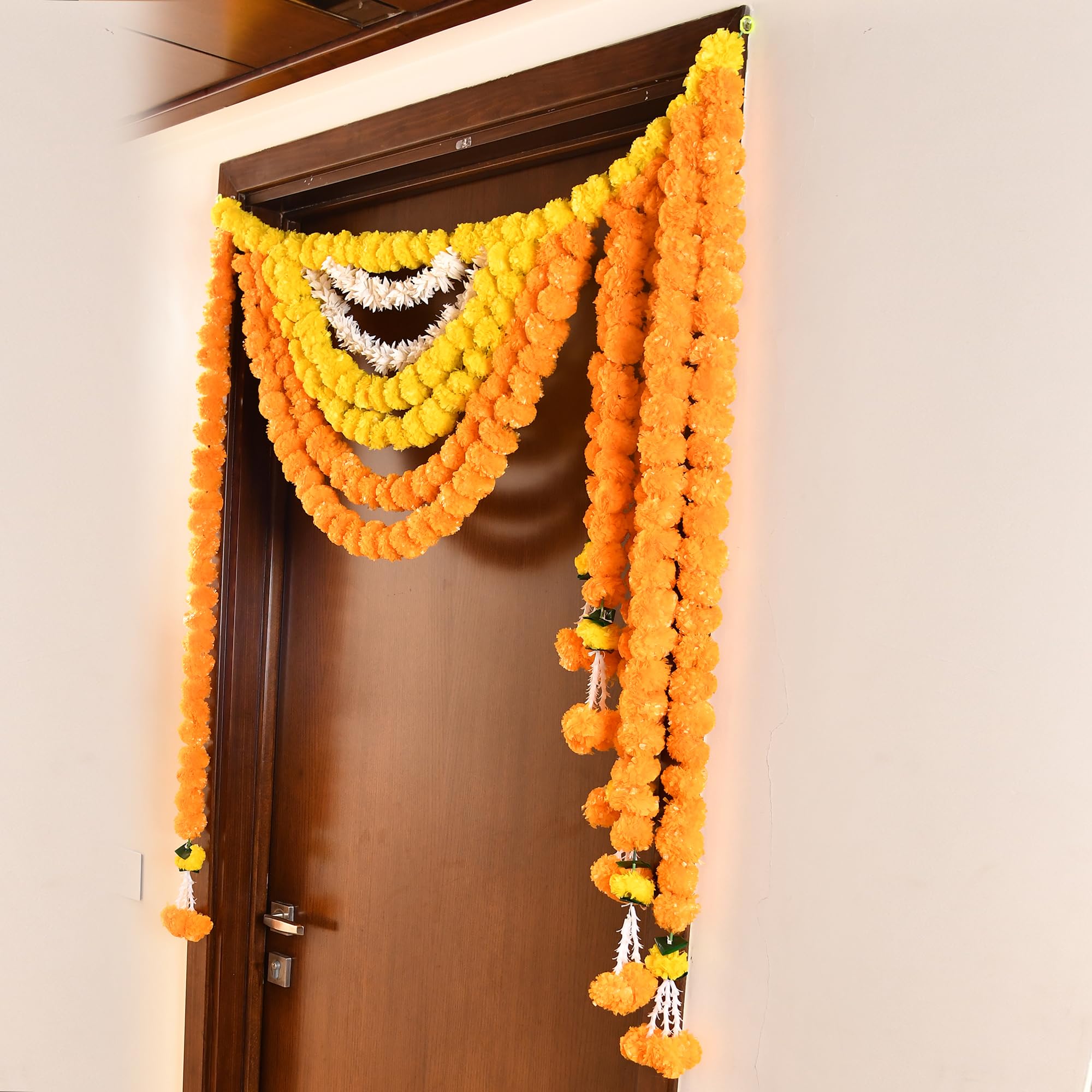 Toran for Main Door Entrance, Fluffy Flower Bandarwal Toran (TORAN186)