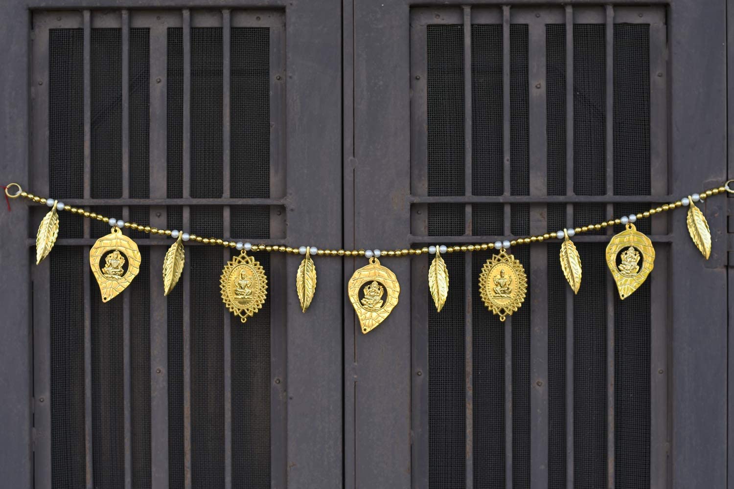 Lakshmi Ganesh & Fancy Leafs Bandarwal Door Hanging 