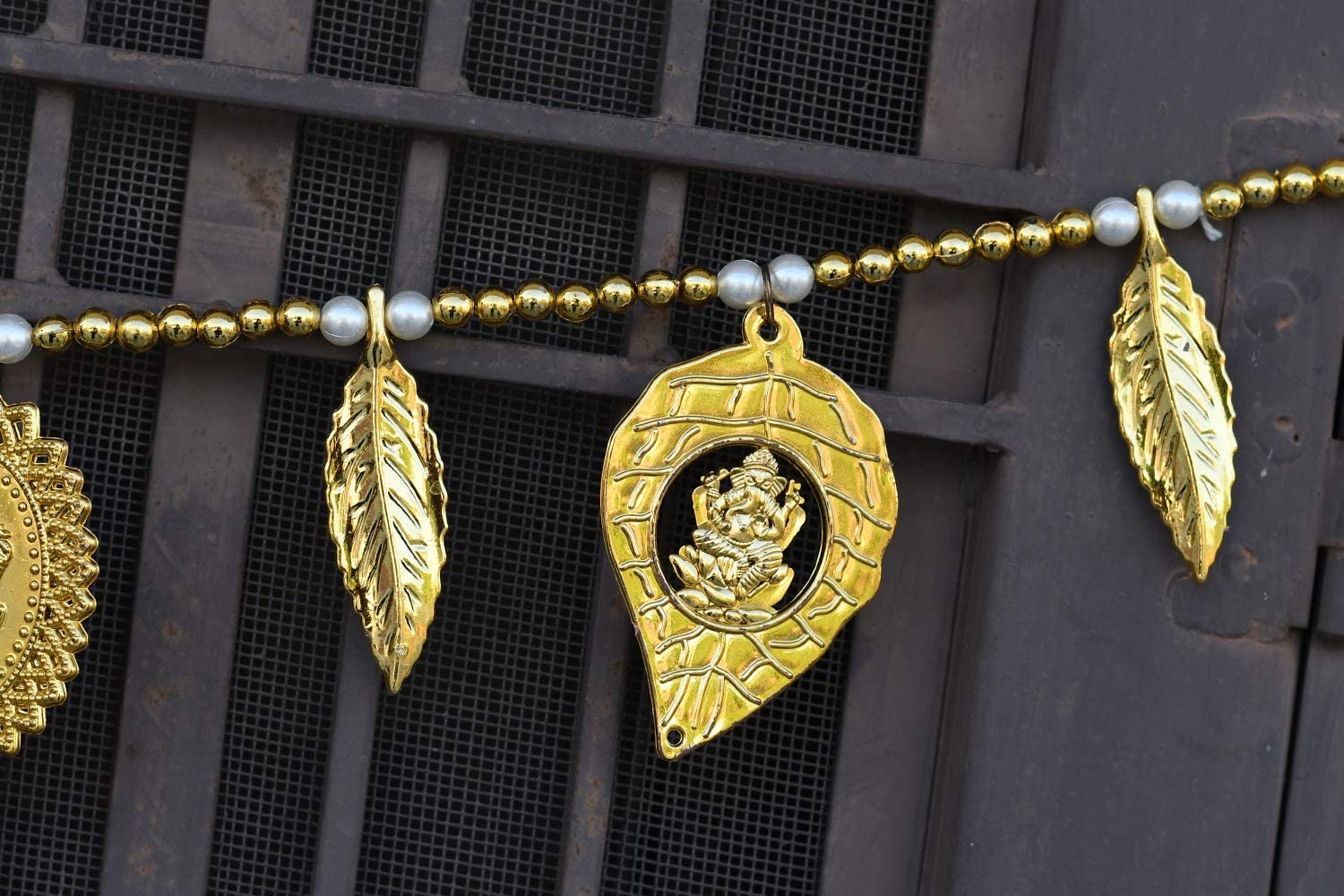Lakshmi Ganesh & Fancy Leafs Bandarwal Door Hanging 