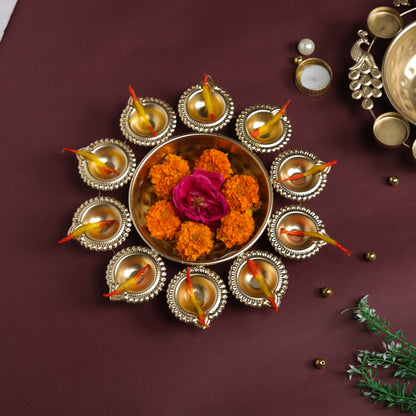 Metal Urli Bowl With Diyas TMS104