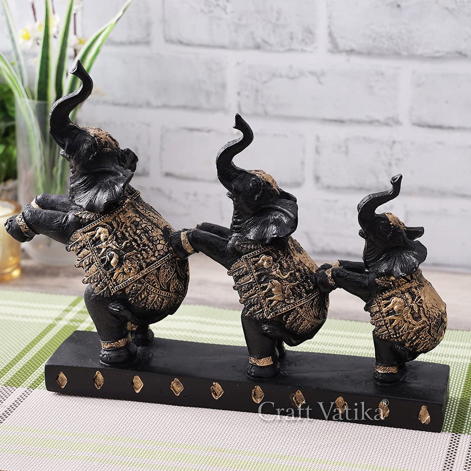 Trunk Up Sculpture of Elephant Family Decorative Statue