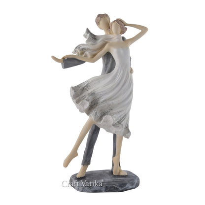 Polyresin Love Couple Dancing Statue