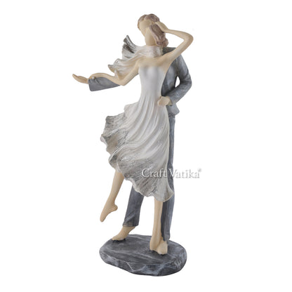 Polyresin Love Couple Dancing Statue
